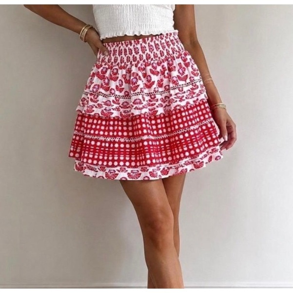 Roller Rabbit Women's M Mini Skirt Red Lavender Floral Smocked Eyelet Tiered NEW